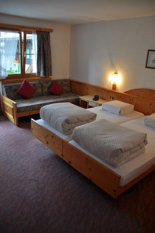 זדרון Hotel Soliva מראה חיצוני תמונה